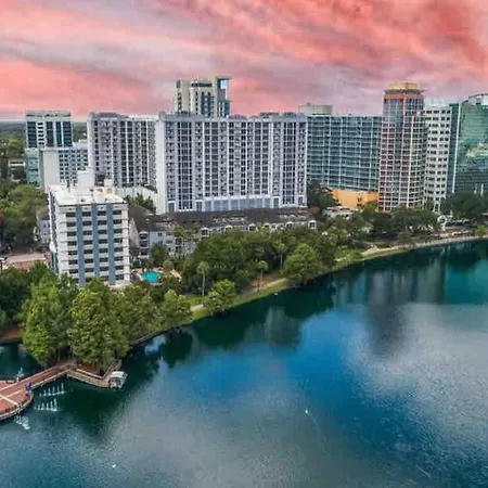 Cozy Retreat Getaway Family-Sized By Lake Eola